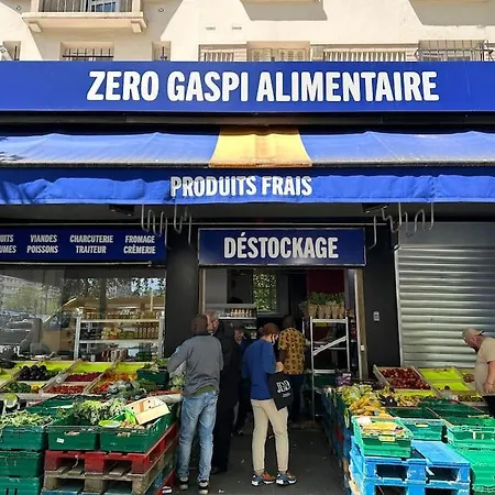 アパート Standing *