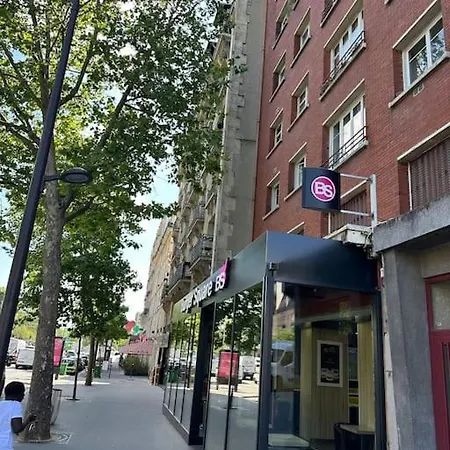 アパート Standing