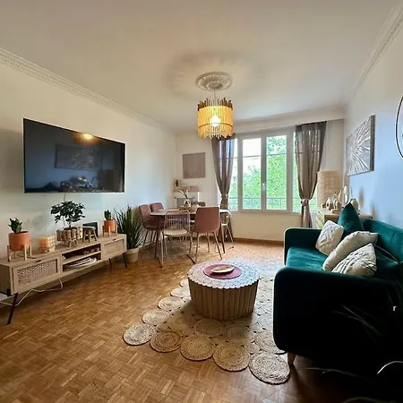 アパート Standing *